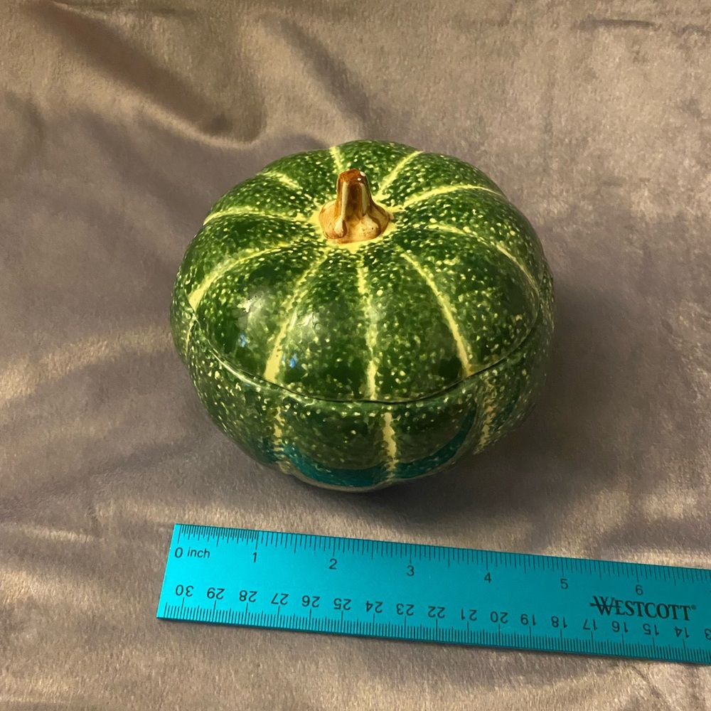4.5 inch Green Ceramic Pumpkin Dish & Lid